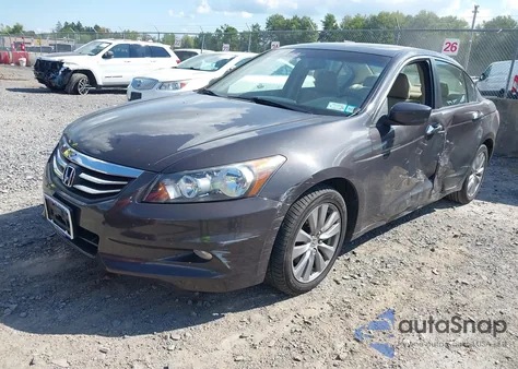 2011 Honda Accord 3.5 Ex-L z USA, uszkodzony, nr VIN 1HGCP3F85BA021206